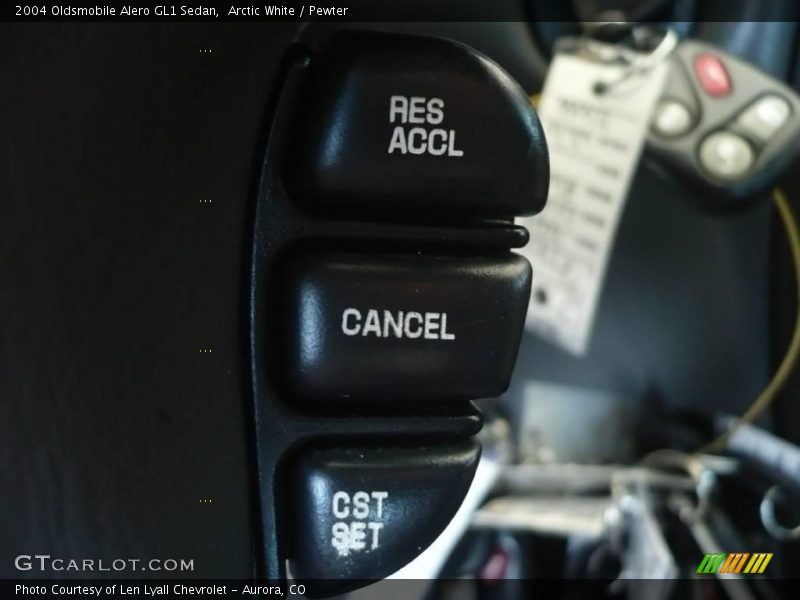Arctic White / Pewter 2004 Oldsmobile Alero GL1 Sedan