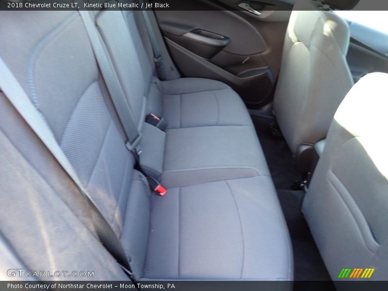 Kinetic Blue Metallic / Jet Black 2018 Chevrolet Cruze LT