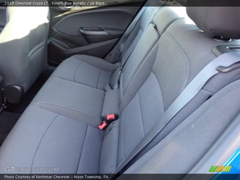 Kinetic Blue Metallic / Jet Black 2018 Chevrolet Cruze LT