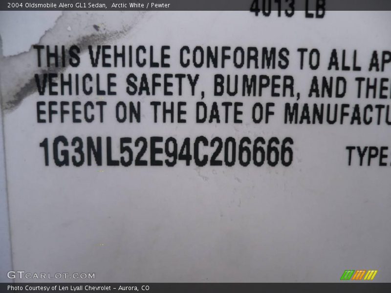 Arctic White / Pewter 2004 Oldsmobile Alero GL1 Sedan