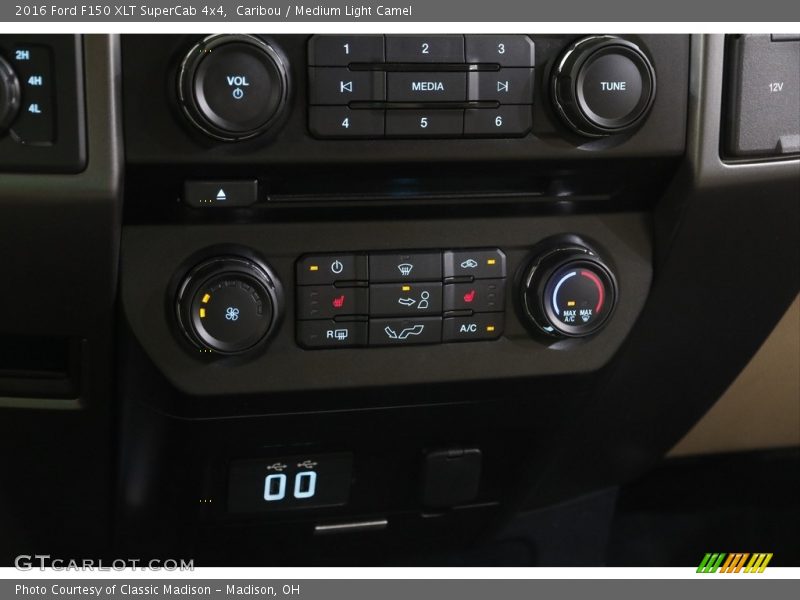 Caribou / Medium Light Camel 2016 Ford F150 XLT SuperCab 4x4