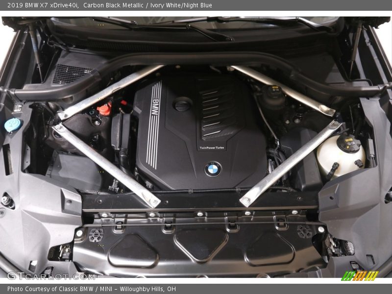 Carbon Black Metallic / Ivory White/Night Blue 2019 BMW X7 xDrive40i