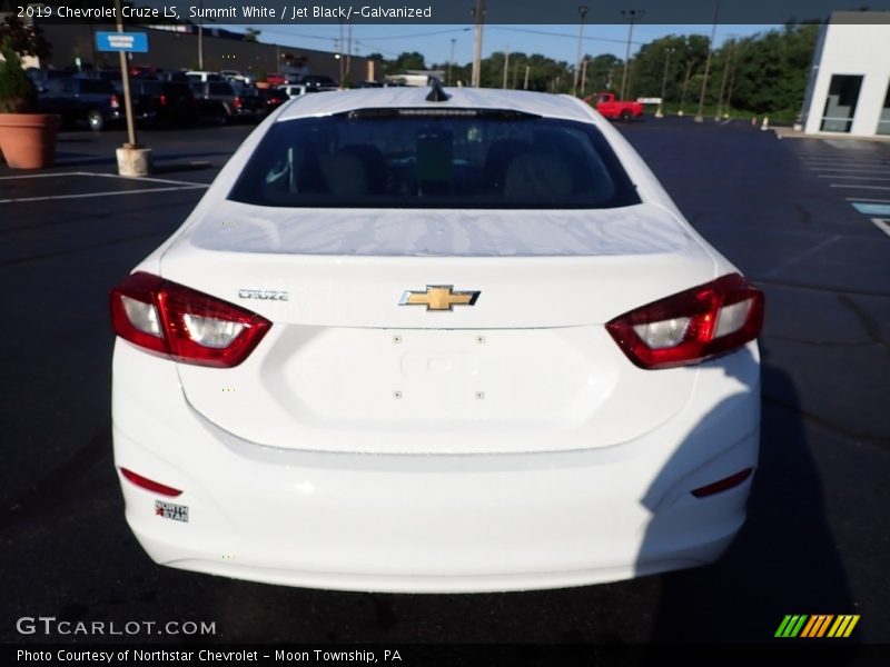 Summit White / Jet Black/­Galvanized 2019 Chevrolet Cruze LS