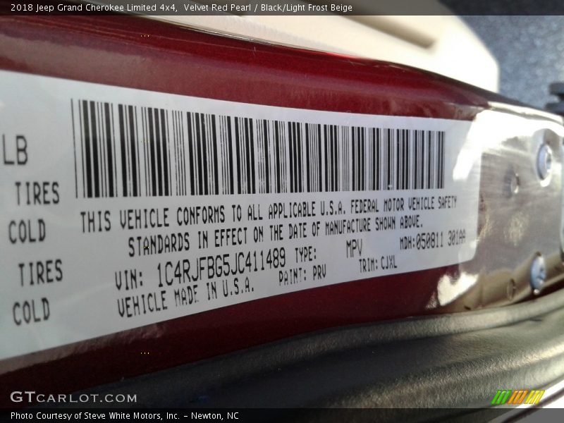 Velvet Red Pearl / Black/Light Frost Beige 2018 Jeep Grand Cherokee Limited 4x4