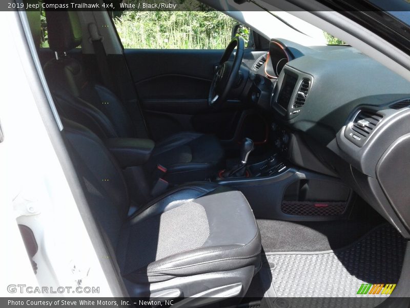 White / Black/Ruby 2019 Jeep Compass Trailhawk 4x4