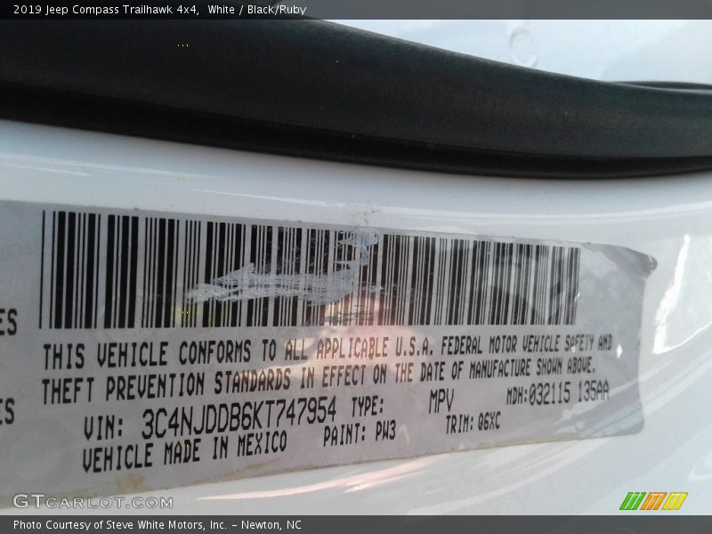 White / Black/Ruby 2019 Jeep Compass Trailhawk 4x4