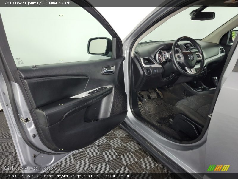 Billet / Black 2018 Dodge Journey SE