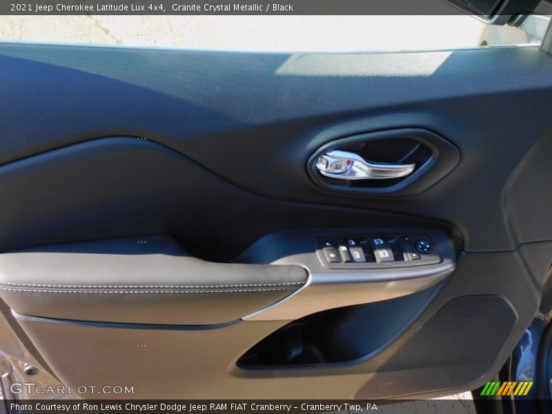 Granite Crystal Metallic / Black 2021 Jeep Cherokee Latitude Lux 4x4