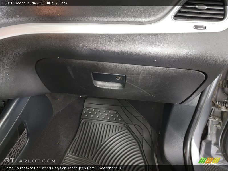 Billet / Black 2018 Dodge Journey SE