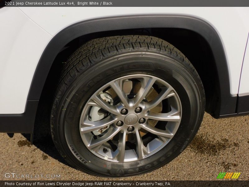 Bright White / Black 2021 Jeep Cherokee Latitude Lux 4x4