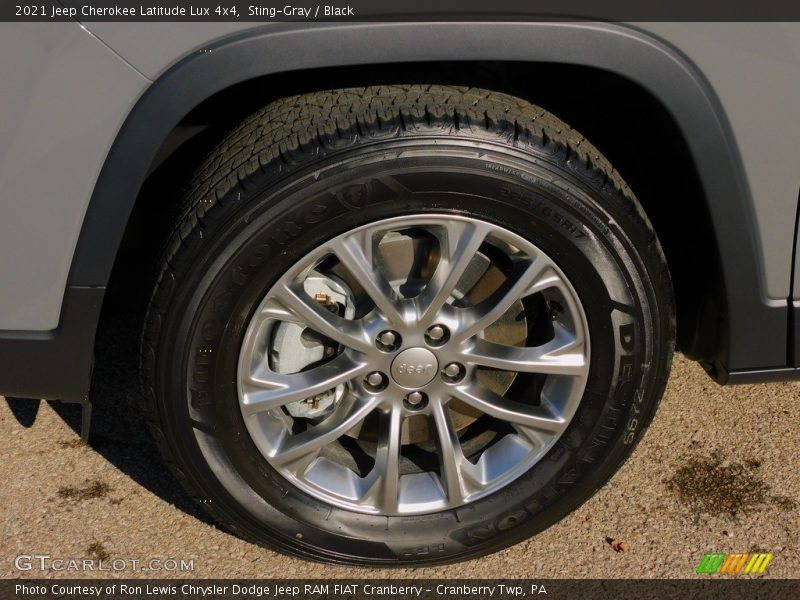 Sting-Gray / Black 2021 Jeep Cherokee Latitude Lux 4x4