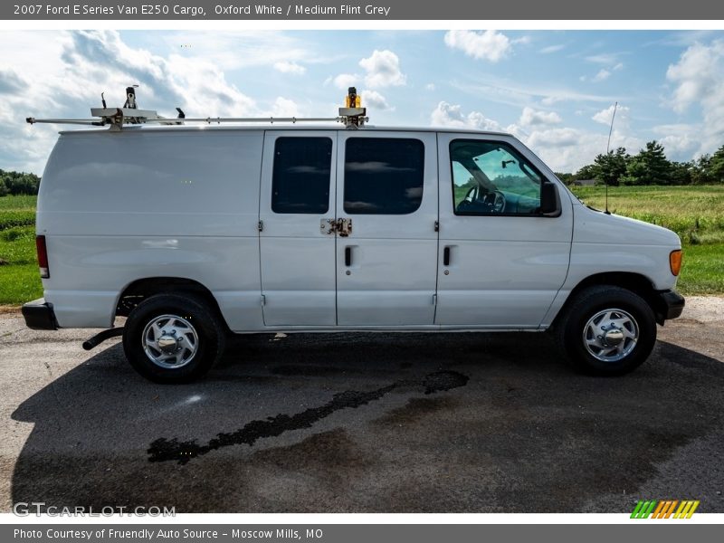 Oxford White / Medium Flint Grey 2007 Ford E Series Van E250 Cargo