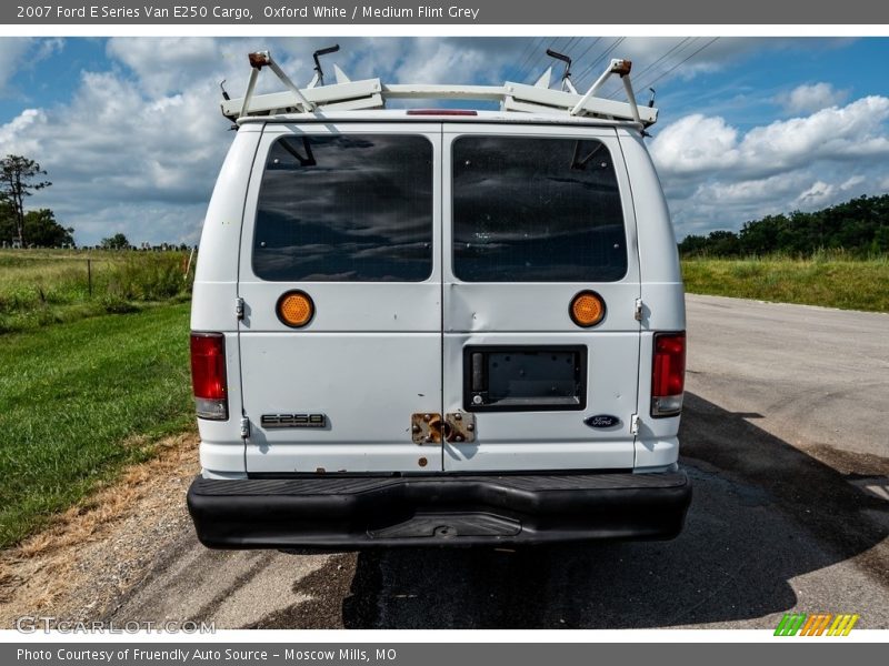 Oxford White / Medium Flint Grey 2007 Ford E Series Van E250 Cargo
