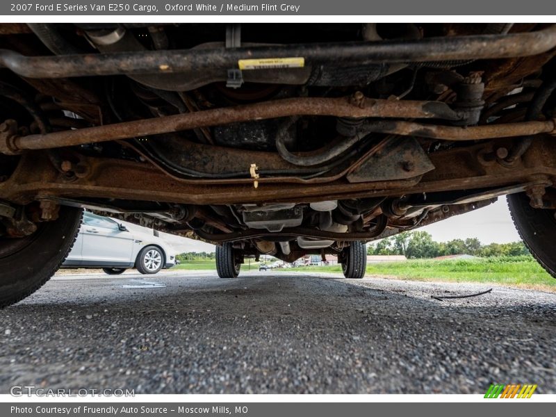 Oxford White / Medium Flint Grey 2007 Ford E Series Van E250 Cargo