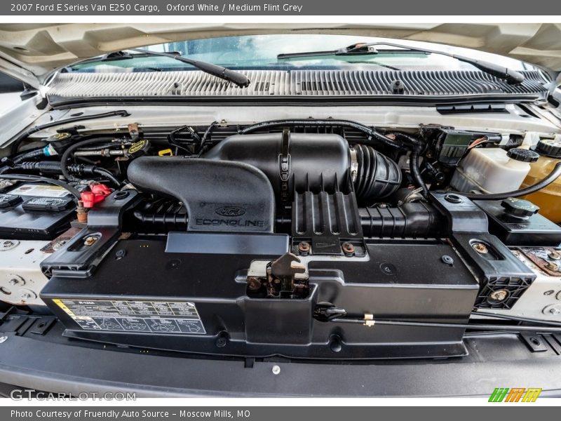 Oxford White / Medium Flint Grey 2007 Ford E Series Van E250 Cargo