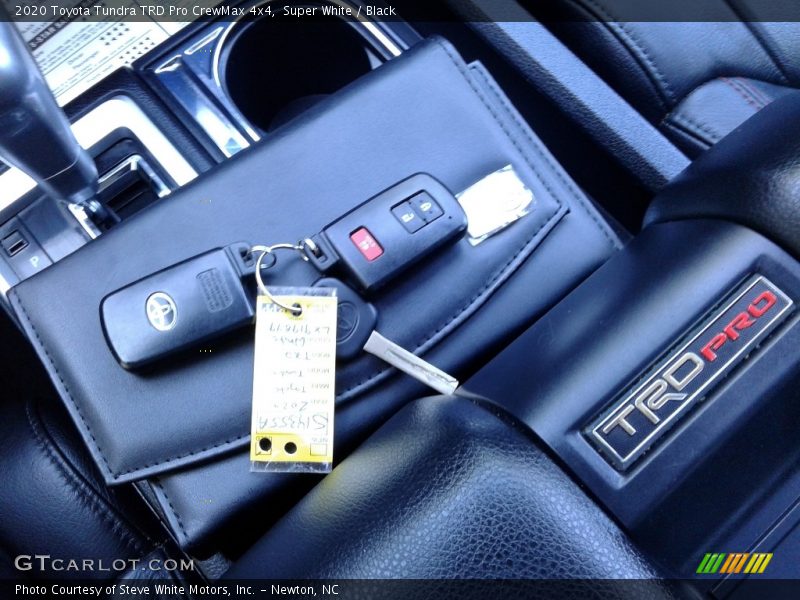Super White / Black 2020 Toyota Tundra TRD Pro CrewMax 4x4
