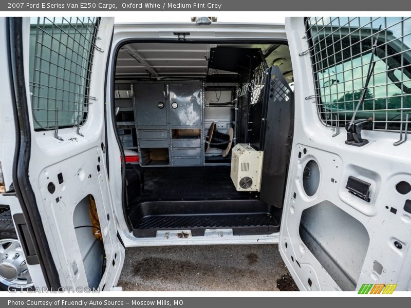 Oxford White / Medium Flint Grey 2007 Ford E Series Van E250 Cargo