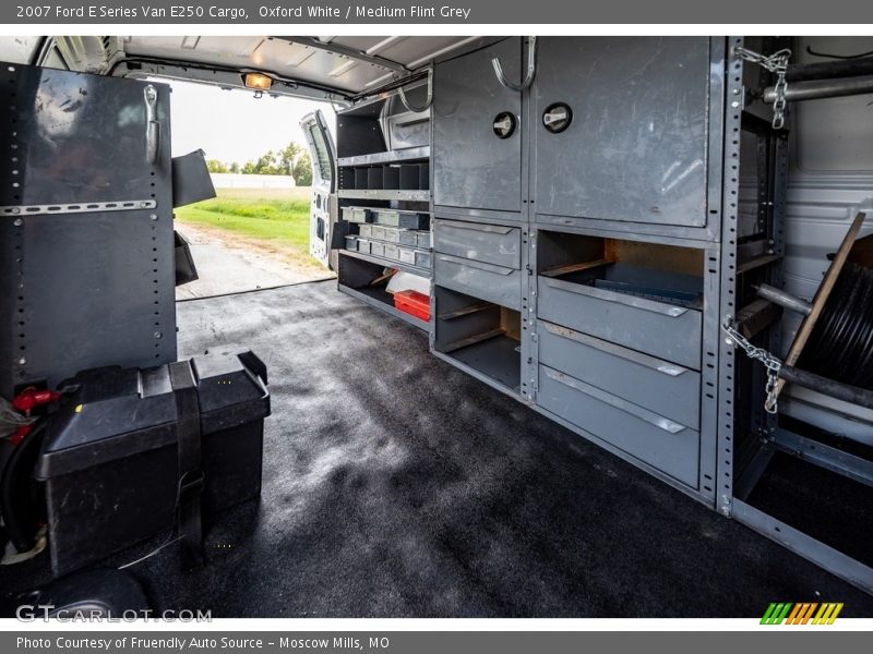 Oxford White / Medium Flint Grey 2007 Ford E Series Van E250 Cargo