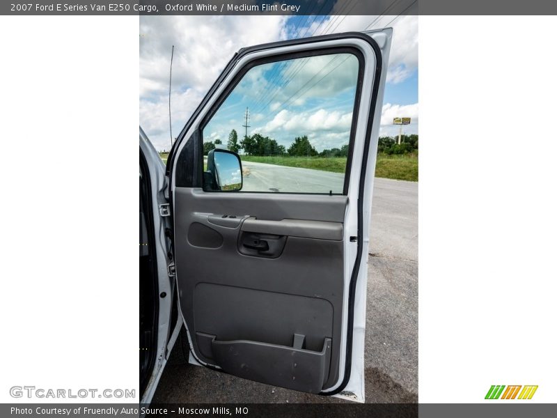 Oxford White / Medium Flint Grey 2007 Ford E Series Van E250 Cargo