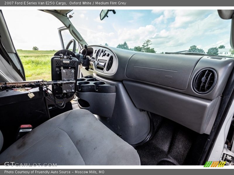 Oxford White / Medium Flint Grey 2007 Ford E Series Van E250 Cargo