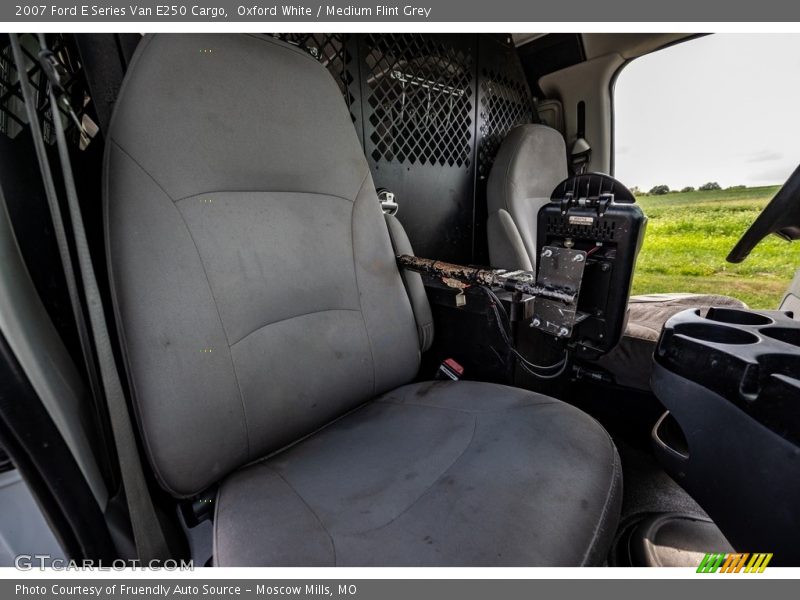 Oxford White / Medium Flint Grey 2007 Ford E Series Van E250 Cargo