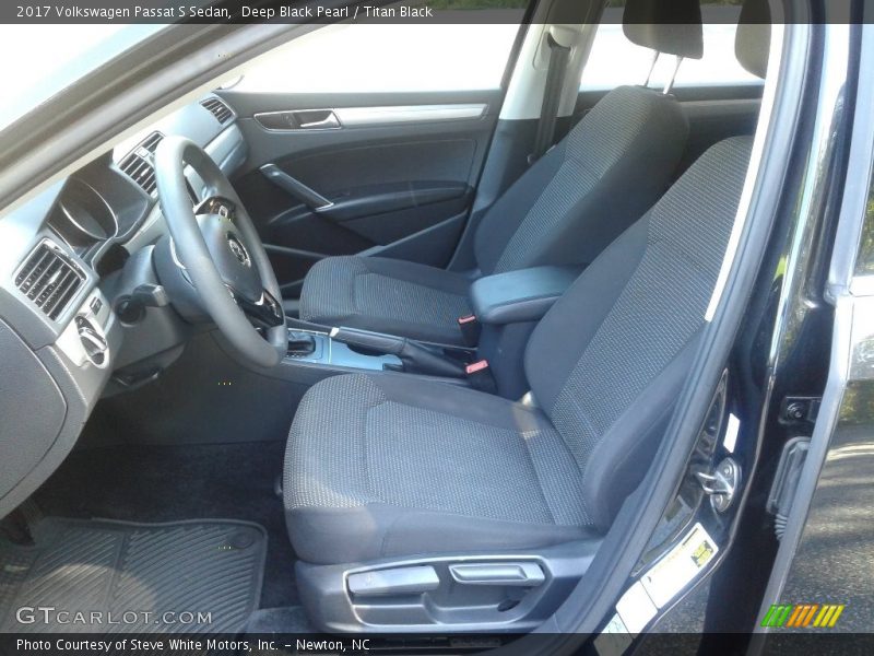 Deep Black Pearl / Titan Black 2017 Volkswagen Passat S Sedan
