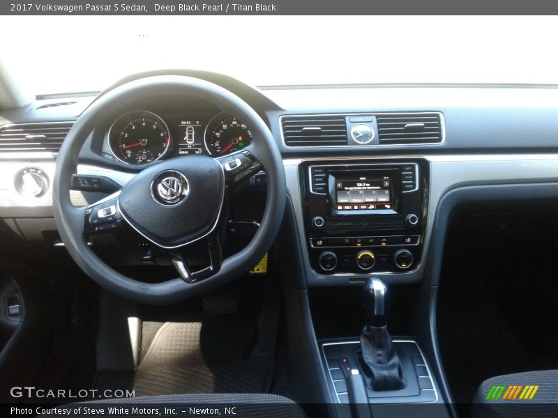 Deep Black Pearl / Titan Black 2017 Volkswagen Passat S Sedan