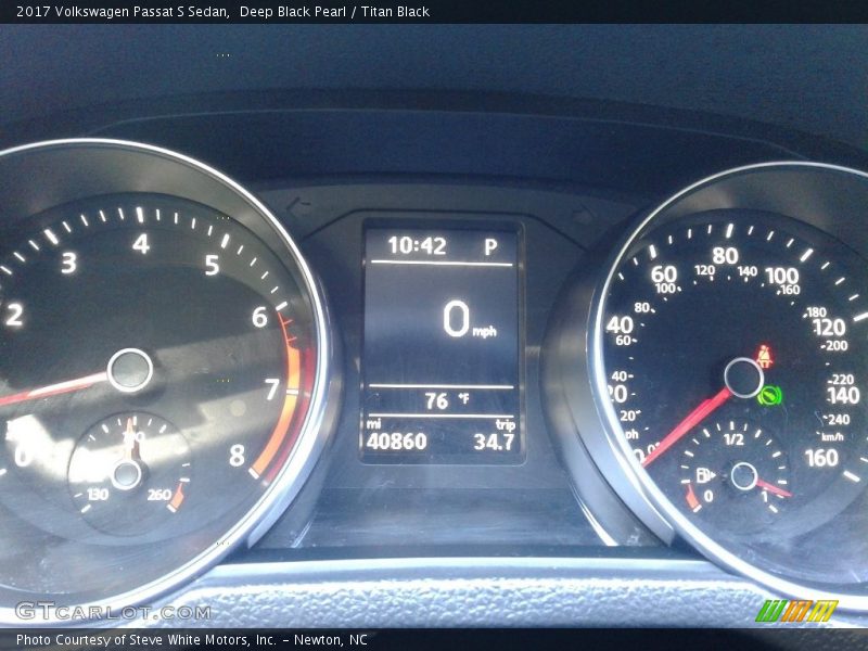 Deep Black Pearl / Titan Black 2017 Volkswagen Passat S Sedan