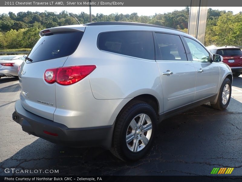 Silver Ice Metallic / Ebony/Ebony 2011 Chevrolet Traverse LT AWD