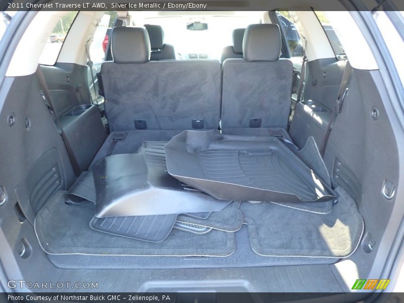 Silver Ice Metallic / Ebony/Ebony 2011 Chevrolet Traverse LT AWD