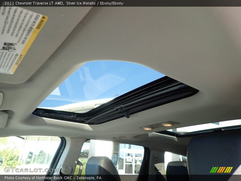 Silver Ice Metallic / Ebony/Ebony 2011 Chevrolet Traverse LT AWD