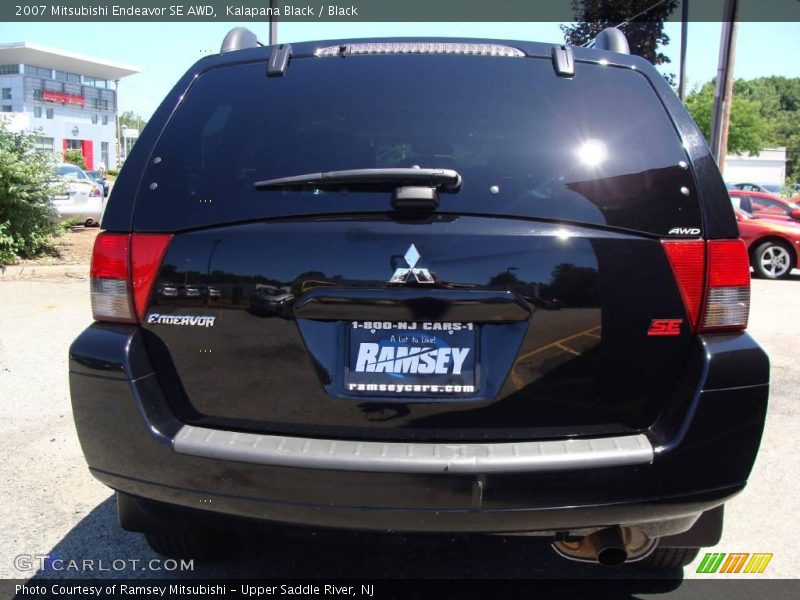 Kalapana Black / Black 2007 Mitsubishi Endeavor SE AWD