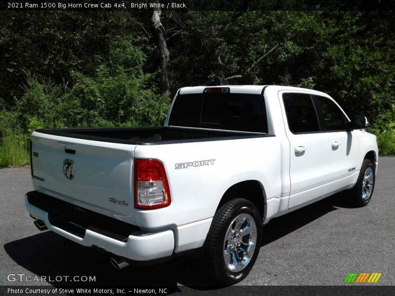 Bright White / Black 2021 Ram 1500 Big Horn Crew Cab 4x4