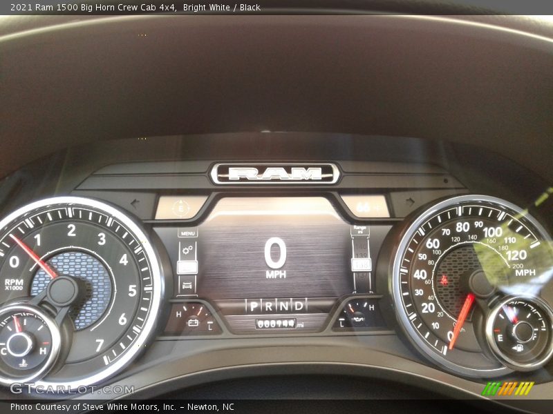 Bright White / Black 2021 Ram 1500 Big Horn Crew Cab 4x4