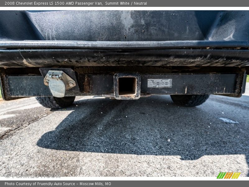 Summit White / Neutral 2008 Chevrolet Express LS 1500 AWD Passenger Van