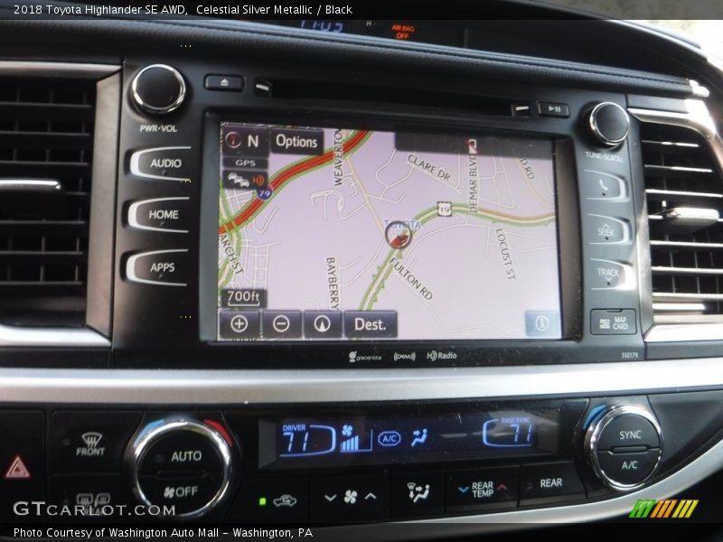 Celestial Silver Metallic / Black 2018 Toyota Highlander SE AWD