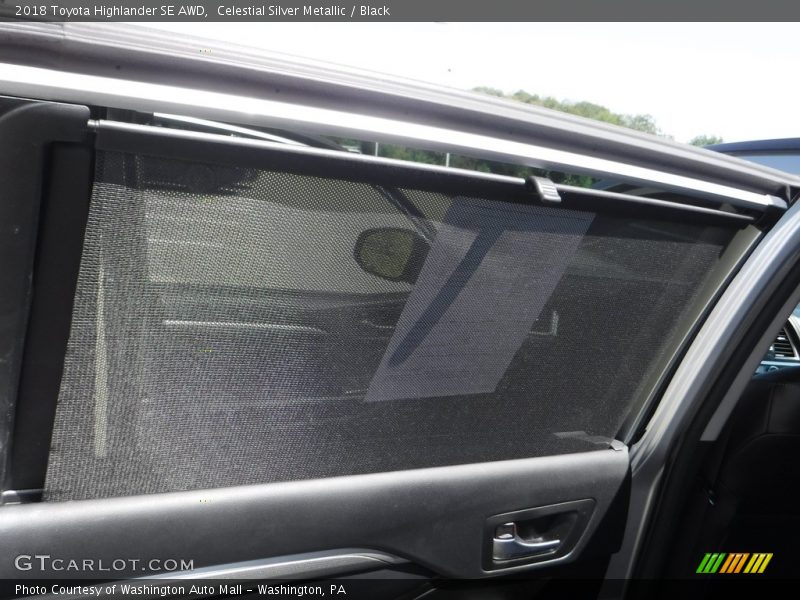 Celestial Silver Metallic / Black 2018 Toyota Highlander SE AWD
