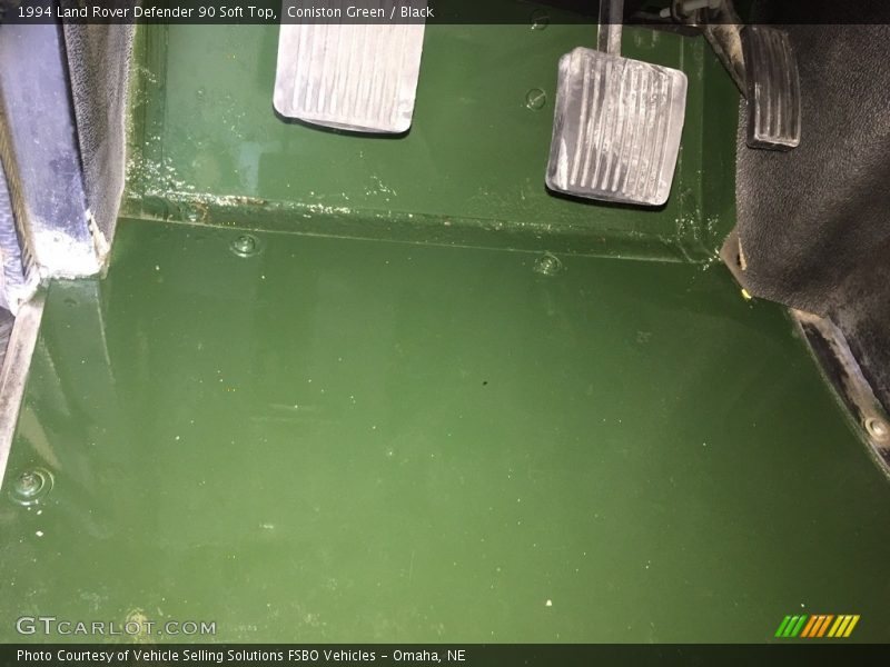 Coniston Green / Black 1994 Land Rover Defender 90 Soft Top