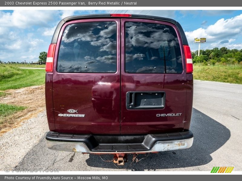  2003 Express 2500 Passenger Van Berry Red Metallic
