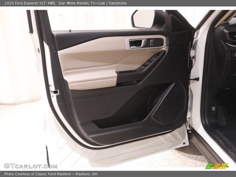 Star White Metallic Tri-Coat / Sandstone 2020 Ford Explorer XLT 4WD
