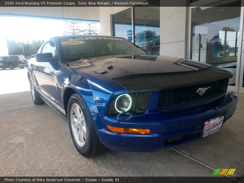 Sonic Blue Metallic / Medium Parchment 2005 Ford Mustang V6 Premium Coupe
