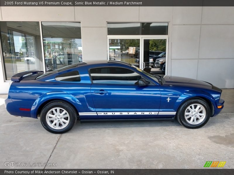 Sonic Blue Metallic / Medium Parchment 2005 Ford Mustang V6 Premium Coupe