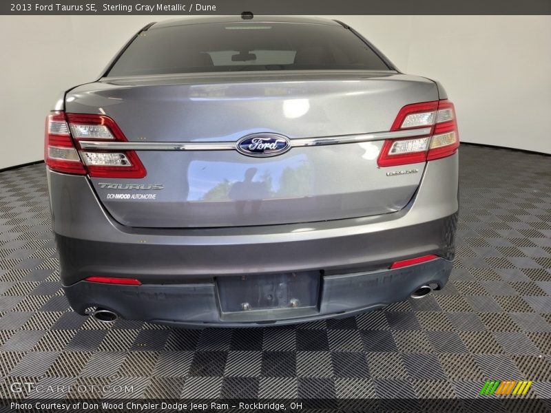 Sterling Gray Metallic / Dune 2013 Ford Taurus SE