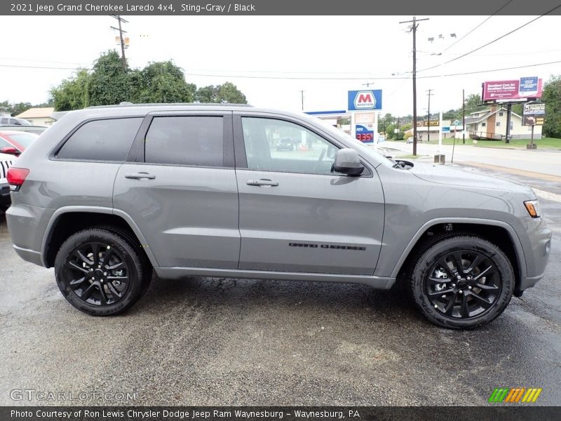 Sting-Gray / Black 2021 Jeep Grand Cherokee Laredo 4x4