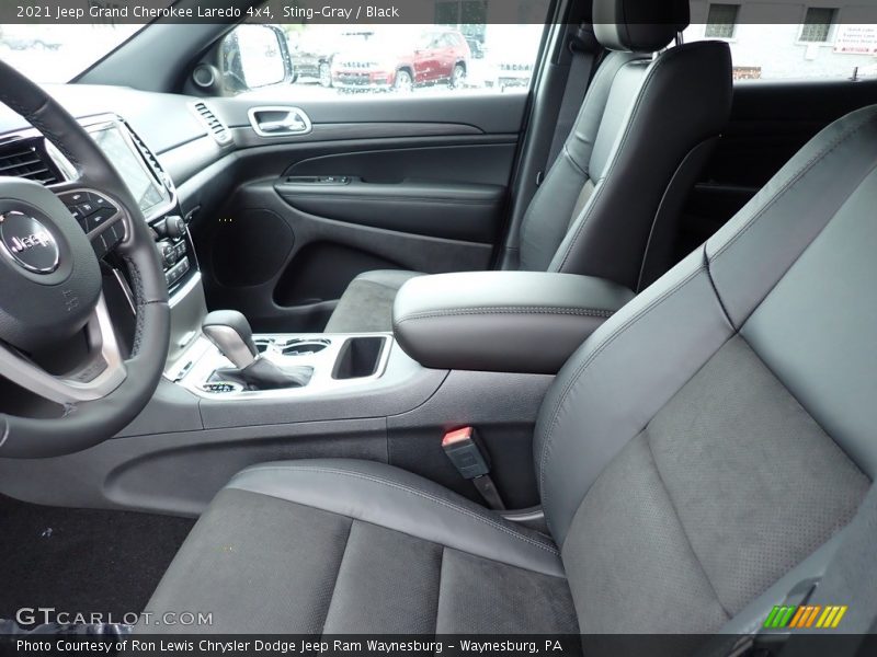 Sting-Gray / Black 2021 Jeep Grand Cherokee Laredo 4x4