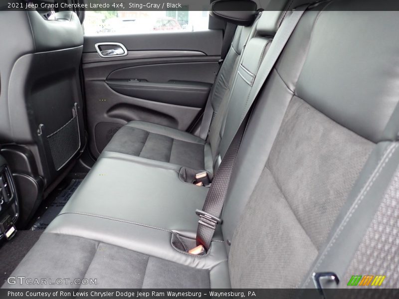 Sting-Gray / Black 2021 Jeep Grand Cherokee Laredo 4x4