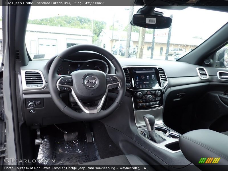 Sting-Gray / Black 2021 Jeep Grand Cherokee Laredo 4x4