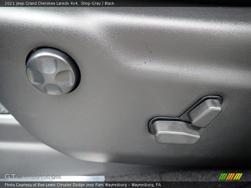 Sting-Gray / Black 2021 Jeep Grand Cherokee Laredo 4x4