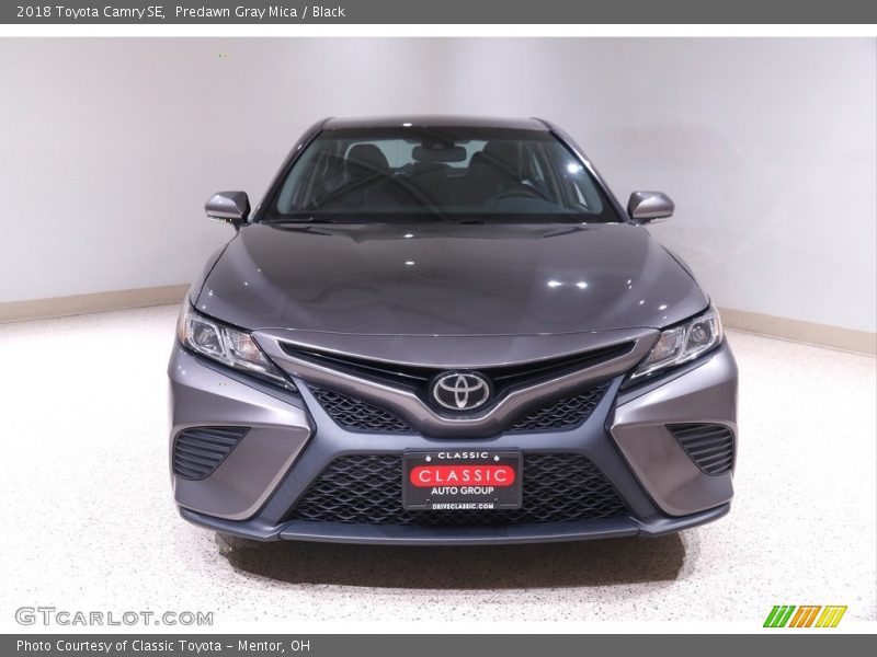 Predawn Gray Mica / Black 2018 Toyota Camry SE