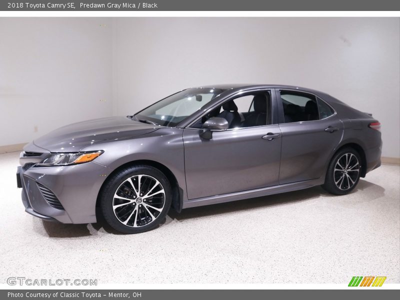 Predawn Gray Mica / Black 2018 Toyota Camry SE